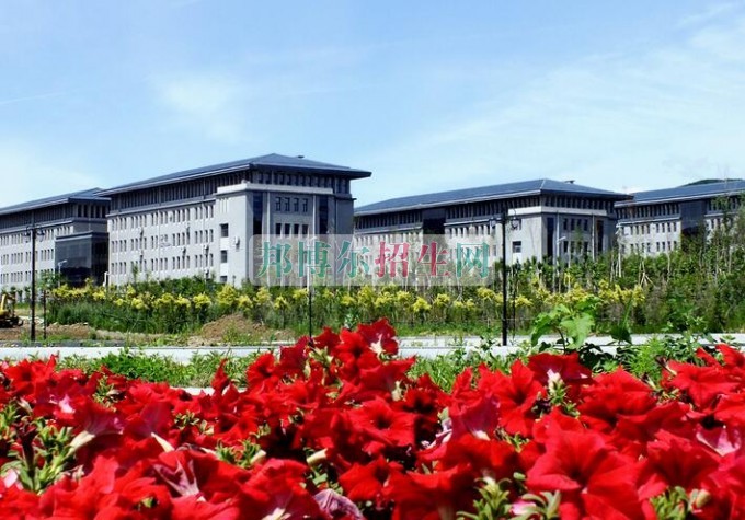 学铁道运输哪个学校好