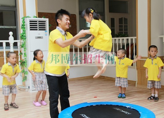 男生上什么中专好