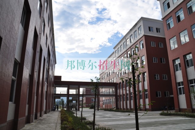 哪个大专学校的航空服务好