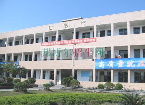 高中毕业可以学计算机多媒体技术吗
