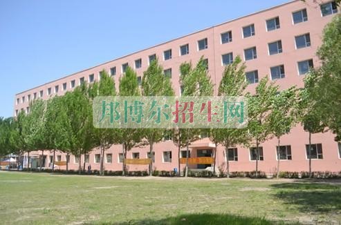 哪个计算机多媒体技术学校最好