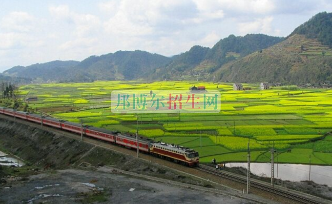 有铁道工程技术专业学校吗