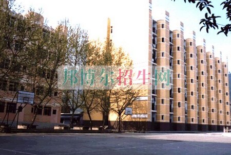达州华西职业技术学校