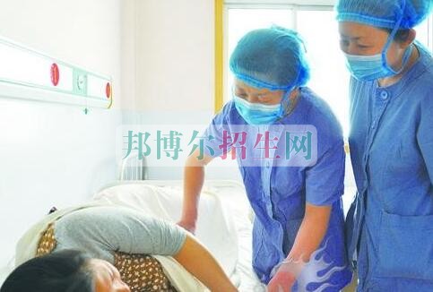 女生学助产护理好找工作吗