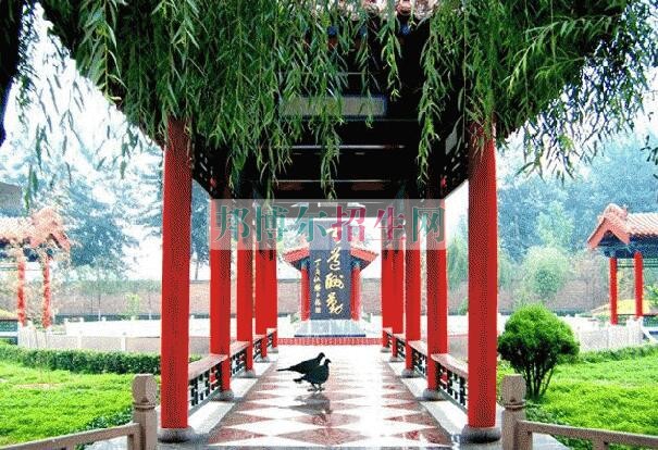 应用电子技术学校怎么样