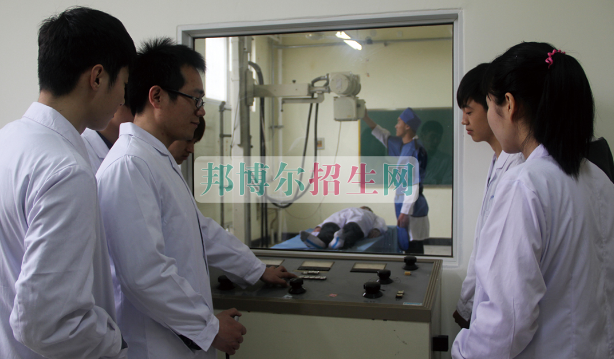 高中毕业读医学影像专业