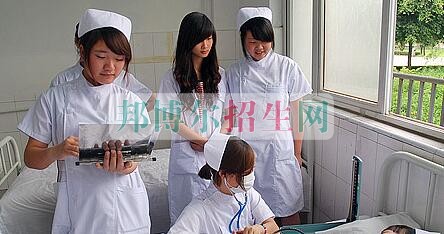 高级护理学校好吗