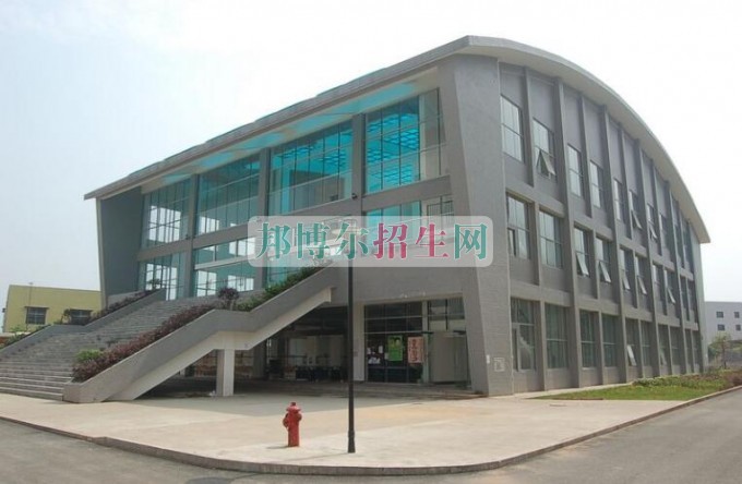 康复治疗好的大专学校