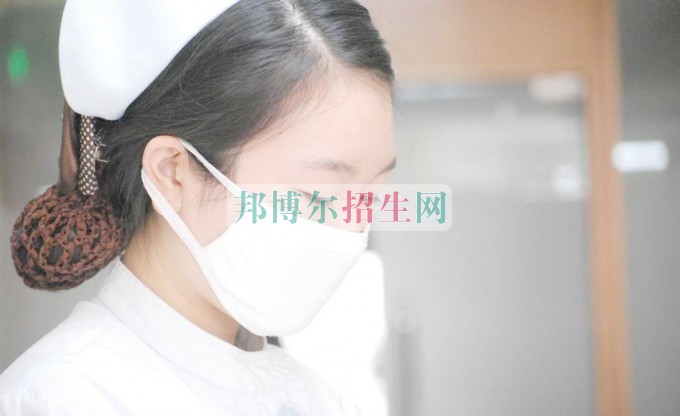 初中毕业学涉外护理怎样