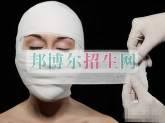 初中毕业怎么考医学美容