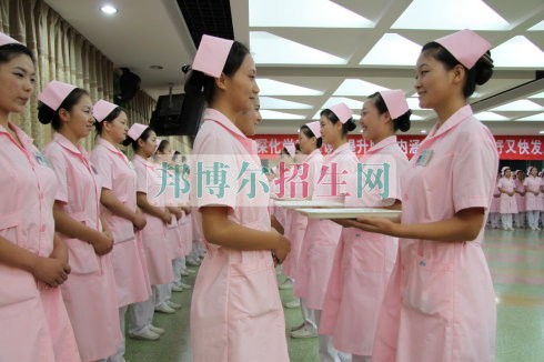 女生可以读涉外护理吗