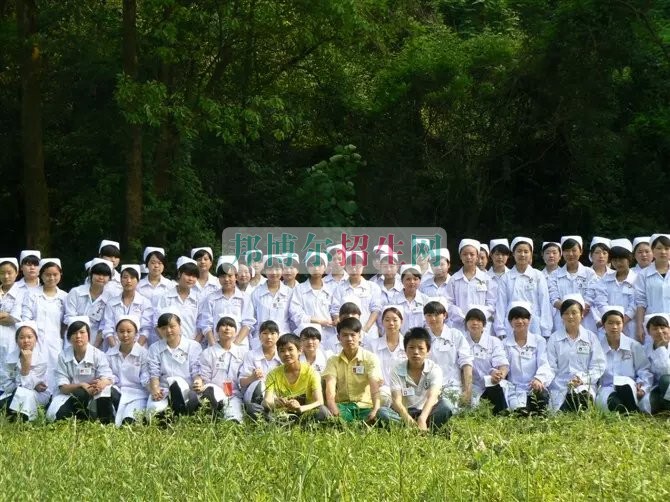 成都高等护理大专学校