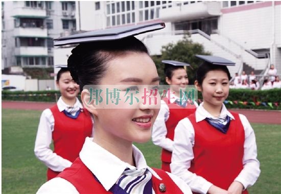 成都哪些大学有航空服务大专