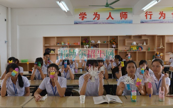 成都女生读学前教育怎么样
