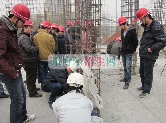 成都有建筑工程技术的大专大学