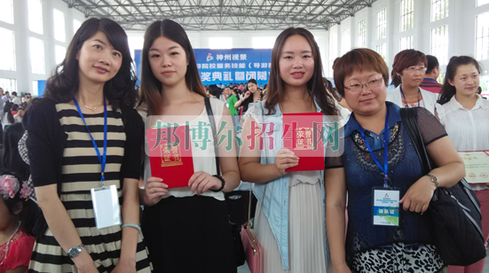 成都导游学校哪里好