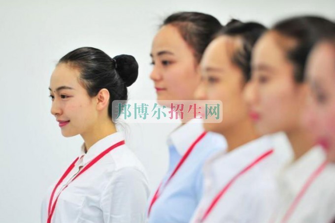 成都哪家空中乘务学校好