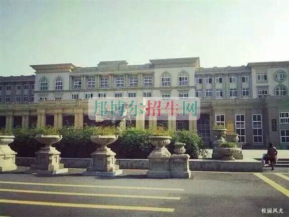 成都女生可以读计算机应用技术吗