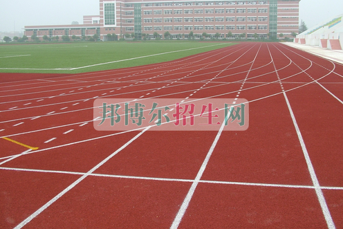 职业学校和职高的区别