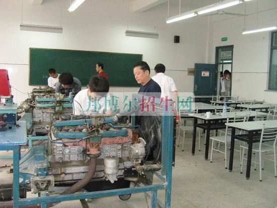 成都有哪些大专学校有汽车整形技术专业