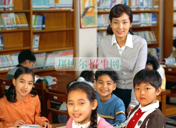 成都小学教育学校哪里好