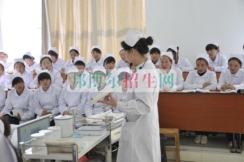成都涉外护理学校怎么样