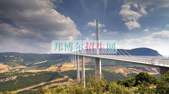 成都女生读土木工程专业怎么样