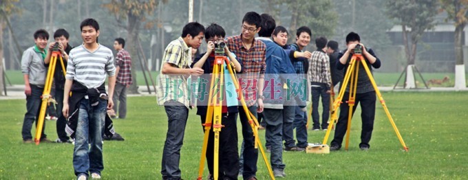 成都有什么好的土木工程学校