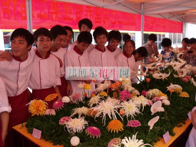 成都有什么烹饪工艺与营养学校