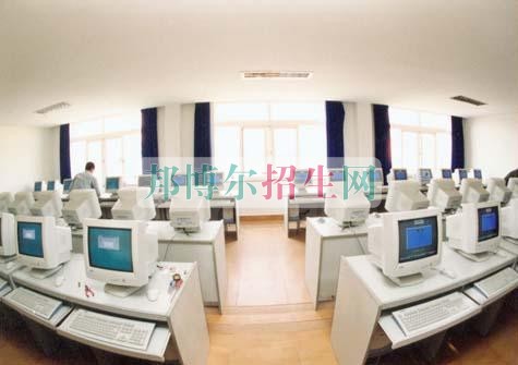 成都电子信息工程技术学校怎么样