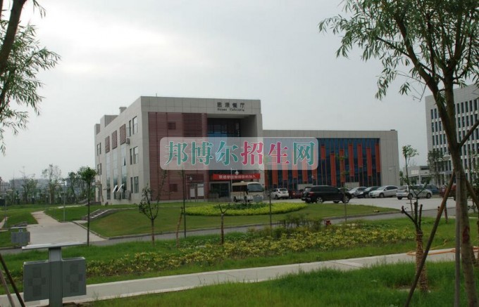  成都可以读电子信息工程技术的大专学校