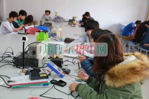 成都电子信息工程技术大专好的学校