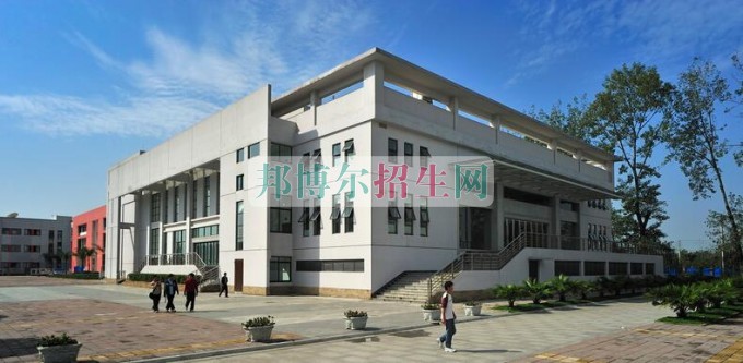 成都哪些大学有电子信息工程技术大专