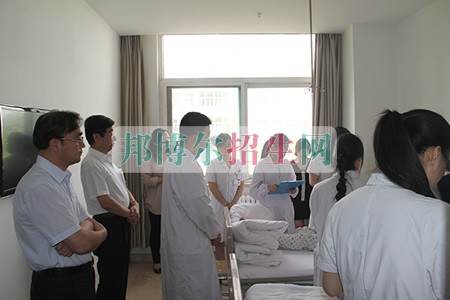 成都有哪些好的中医学学校