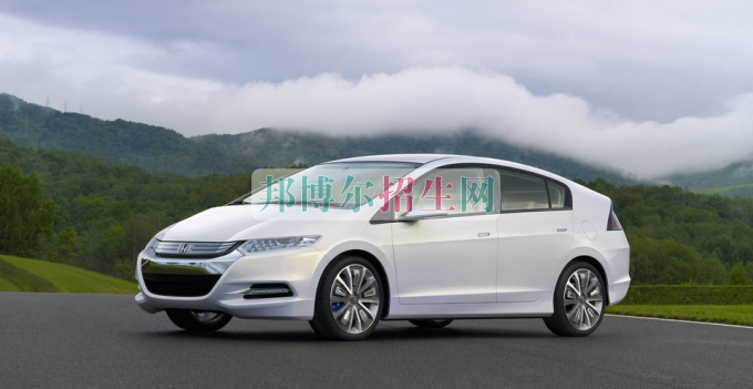 成都哪些大专学校汽车检测与维修好