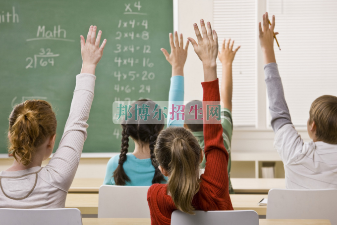 成都哪些大专学校的教育技术学好