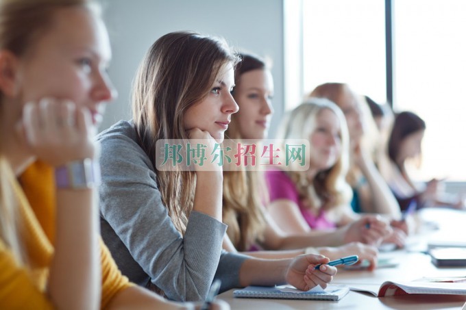成都有哪些大专学校有教育技术学专业