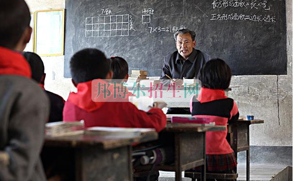 成都教育技术学好就业吗