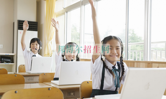 成都教育技术学最好学校