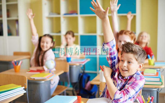 成都比较好的汉语言文学学校