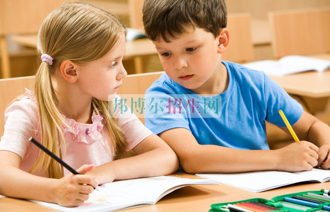 成都哪所汉语言文学学校好
