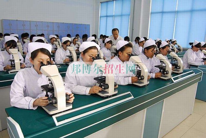 成都医学检验怎么样报名