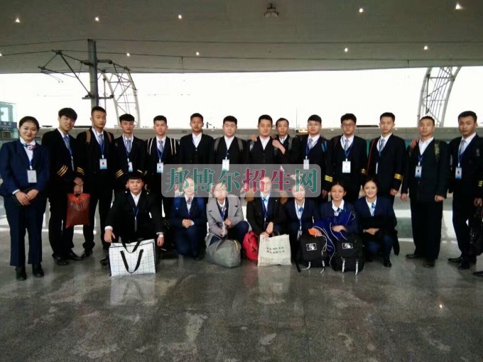 成都机电工程学校组织2014级运输管理专业同学参加2017年春运实习