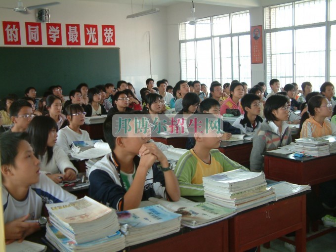 成都汉语言文学学校哪些好