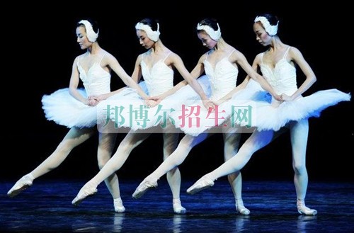 成都艺术教育好找工作吗