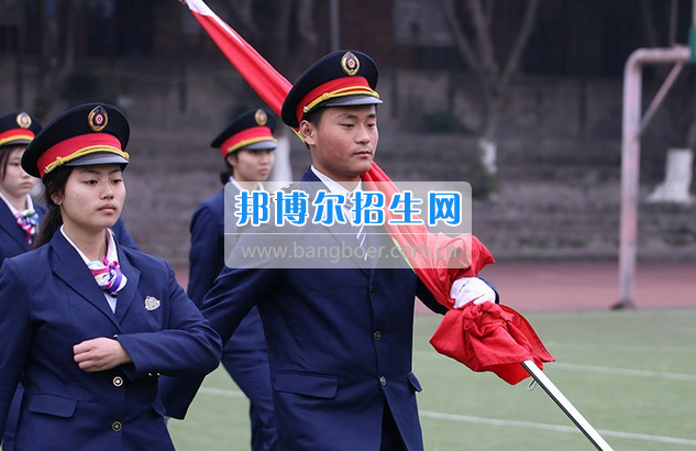 重庆铁路运输高级技工学校白市驿分院筹备升旗仪式活动