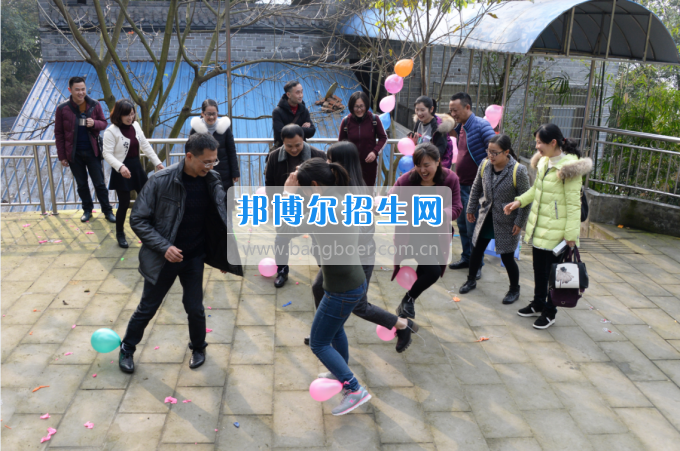 川南幼儿师范高等专科学校举行庆祝国际劳动妇女节活动