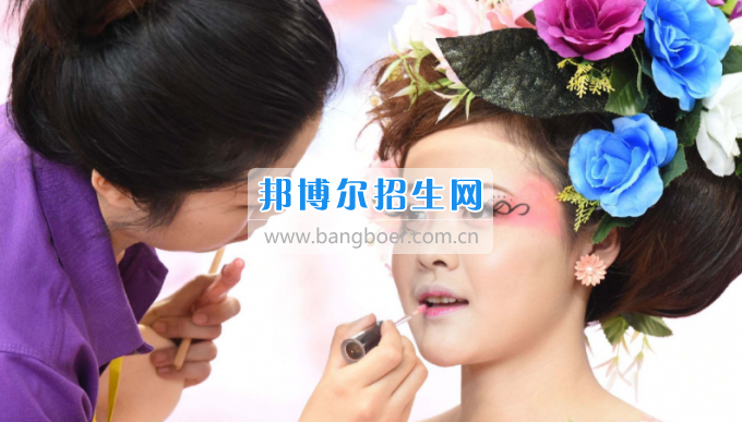 成都女生读美容技术怎么样