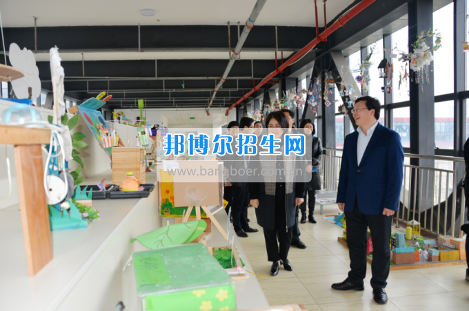 川南幼儿师范高等专科学校作“互联网+教育”专题报告