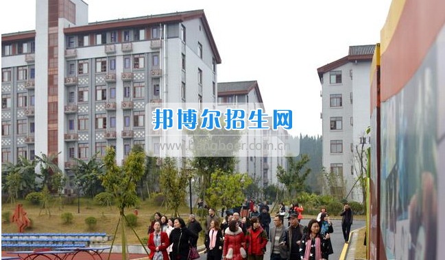 南充市建华职业中学开展“请进来，走出去”校际交流活动
